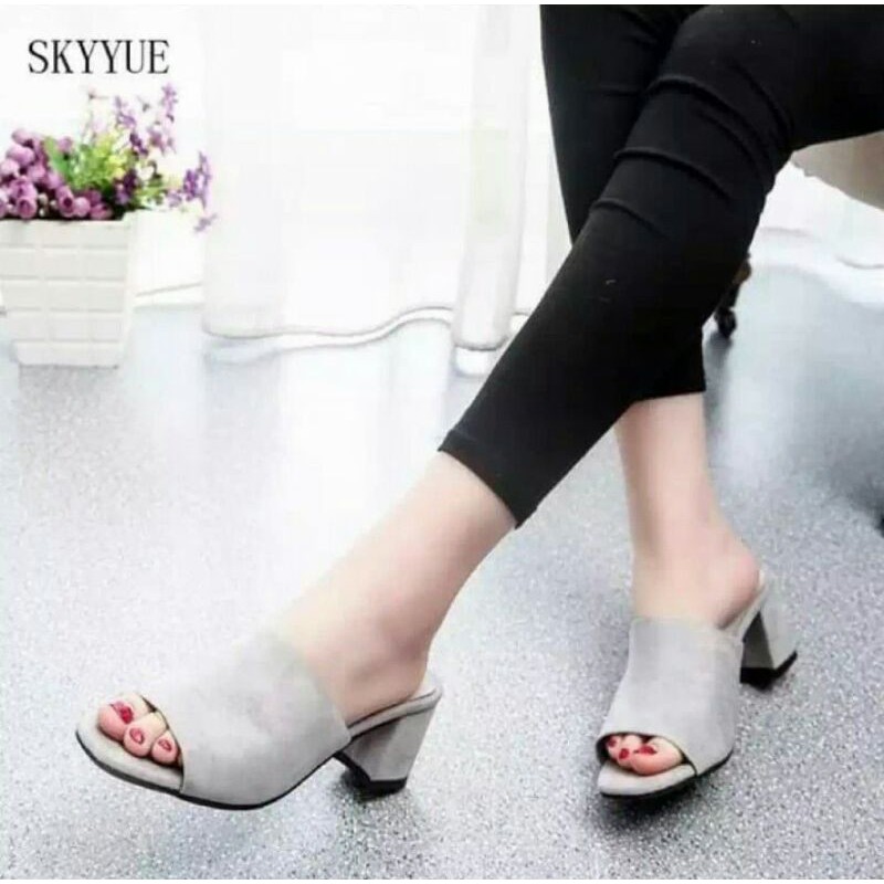 Sandal wanita terbaru kekinian Sandal selop wanita Sandal Hak Tinggi 5cm Sendal wanita kekinian