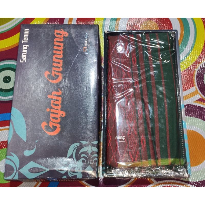 Sarung Gajah Gunung by Duta Tex Diatasnya Shappire