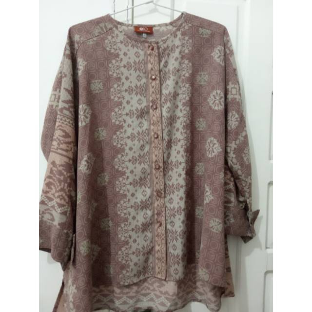 Nindi top allsize by ria miranda