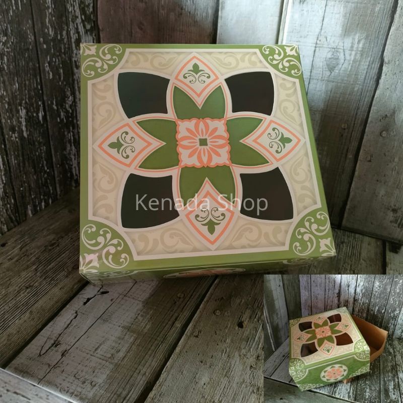 

Box Lebaran Green Mozaic ( harga per 5 pcs )