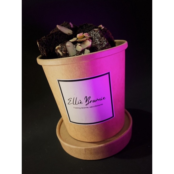 

ELLIÈ BROWNIE