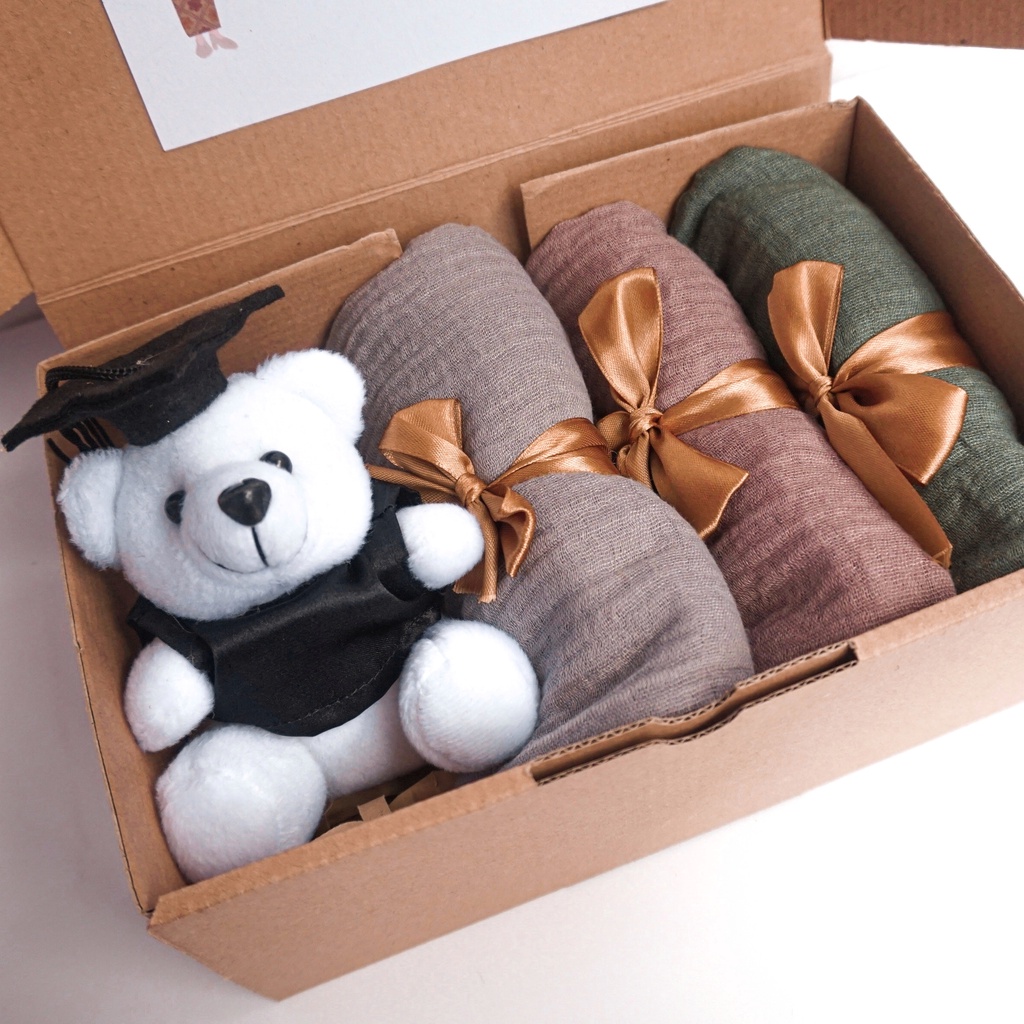 Hampers Wisuda/Kado Wisuda Cewek/ Hampers Kerudung/ Hampers Hijab