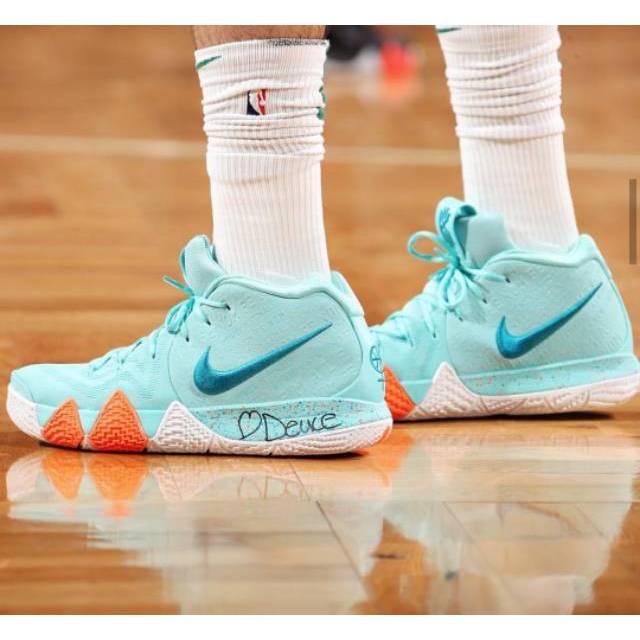sepatu basket kyrie 4