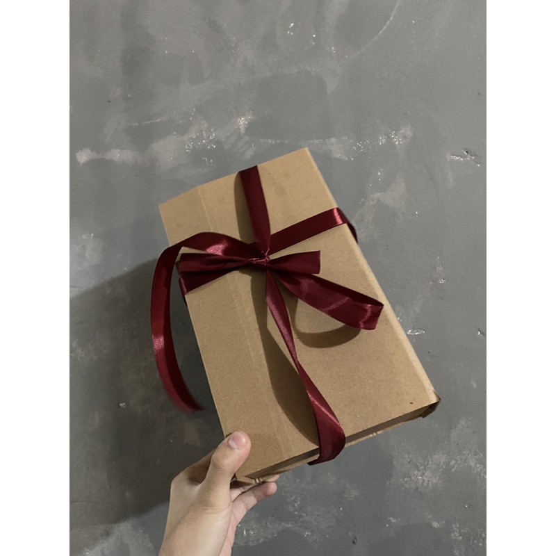 

HEEYYBOX | Corrugated Box Model Sliding + Ribbon / Kotak Kado Bahan Corrugated Model Sliding + Pita.