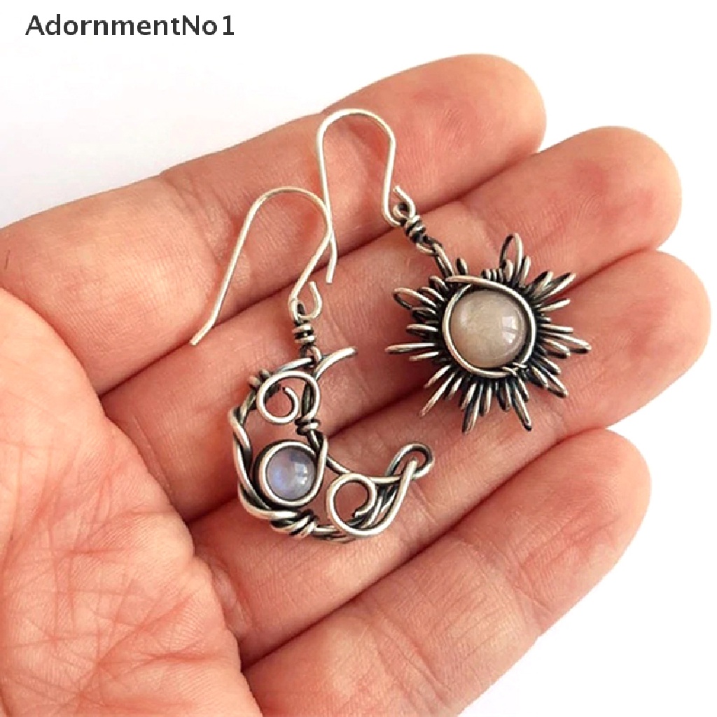 (AdornmentNo1) Anting Tusuk Gantung Asimetris Desain Matahari + Bulan Sabit Gaya Retro Untuk Wanita