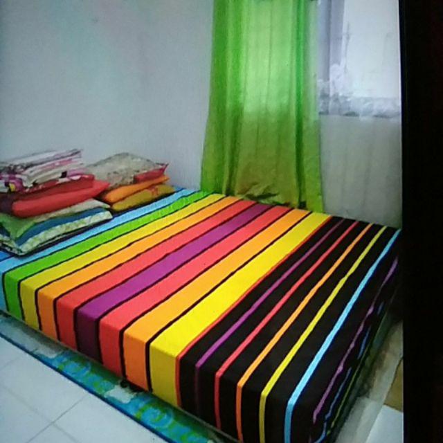 Sprei Motif Cherry Dot