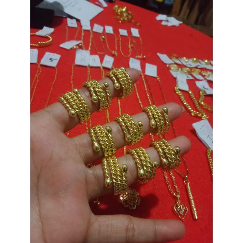 cincin berbahan dasar koin uang 1991