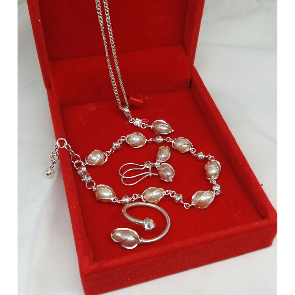 1 SET PERAK MUTIARA AIR TAWAR BERSERTIFIKAT, 1 SET MUTIARA LOMBOK