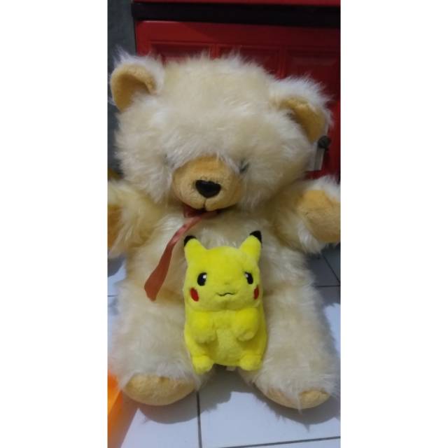 Gembul dan pikachu
