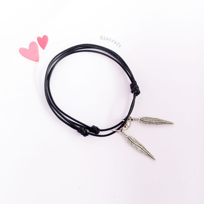 (2Gelang) Gelang Couple Magnet BESAR Silver dengan charm Bulu Silver Kecil