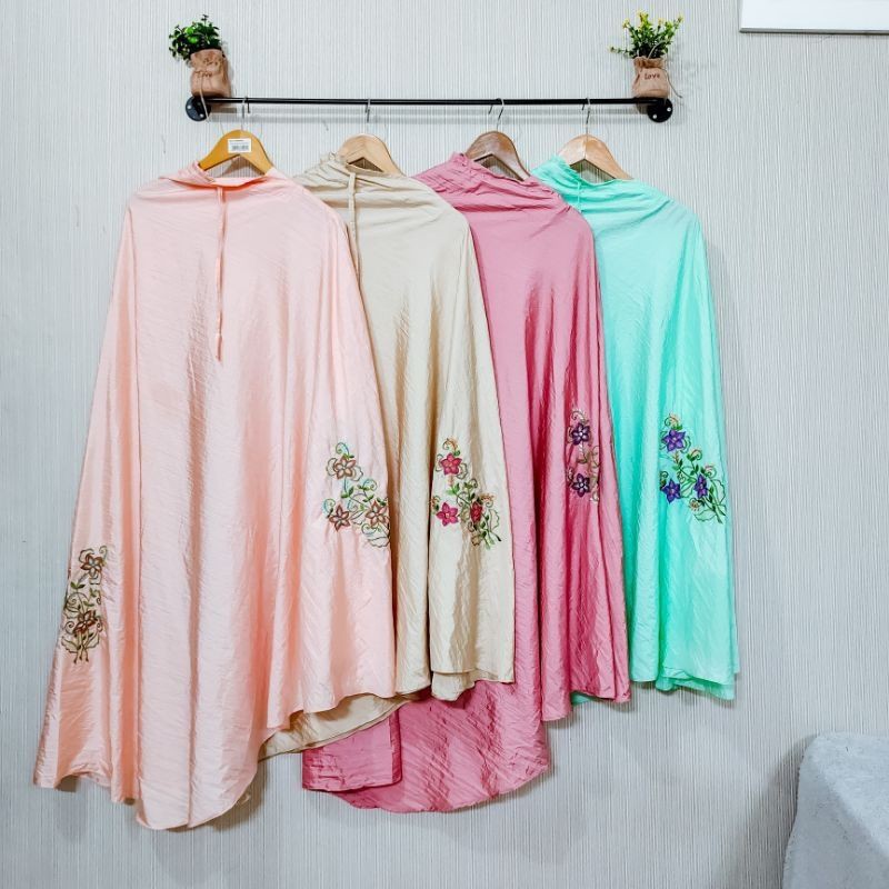 Mukena Parasut Bordir Set Warna Dan Motif Random