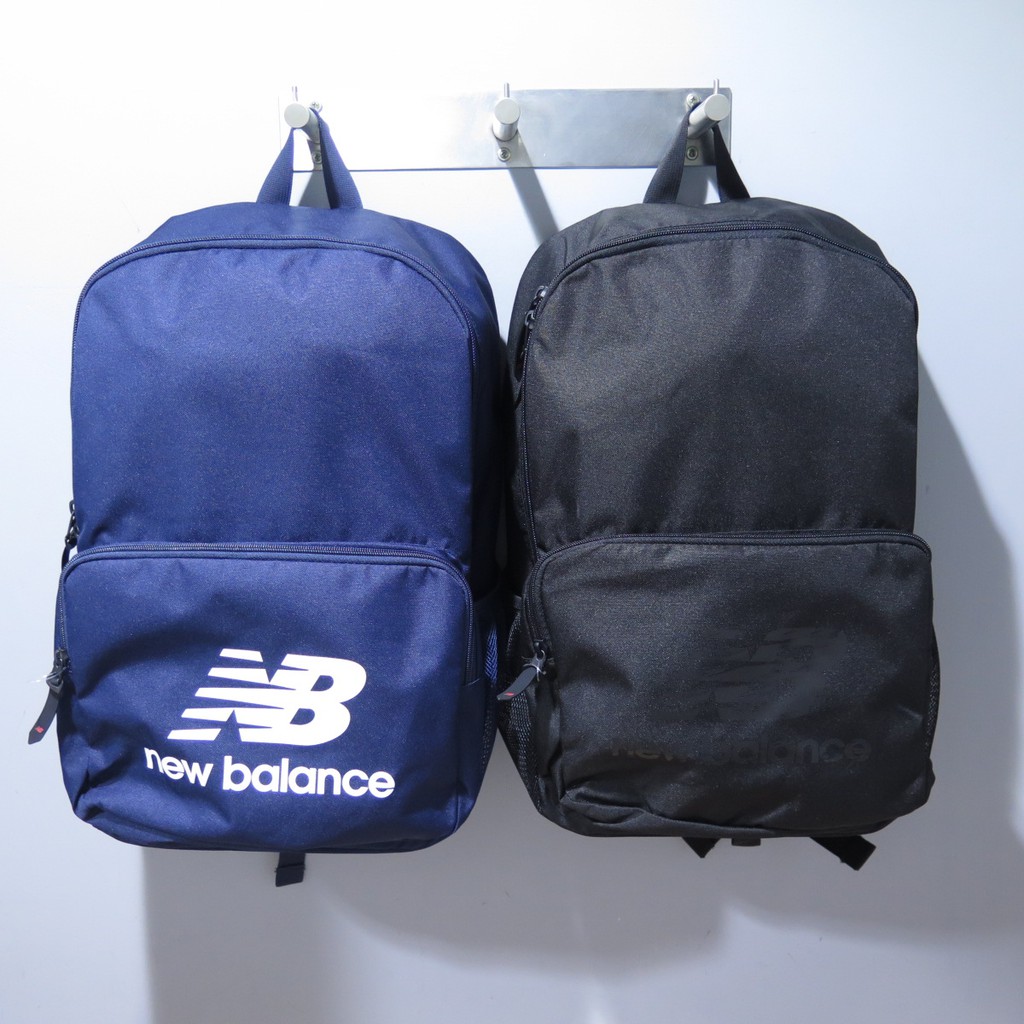 new balance tas