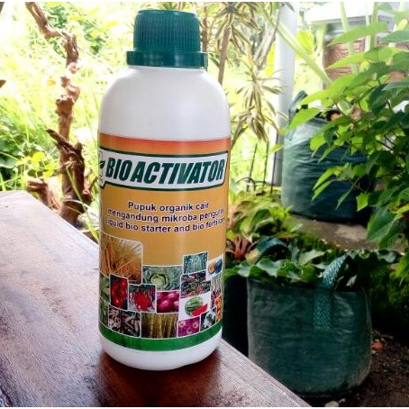 BIO ACTIVATOR Untuk Menyuburkan Tanah Sawah Perkebunan Lapangan 500 mL Pupuk Organik Cair