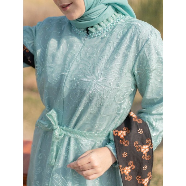 TUNIC  NEWKILAU