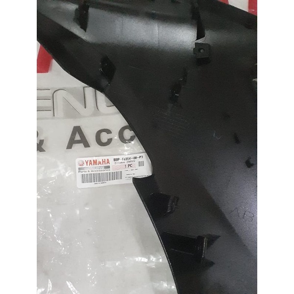 Sayap legsil legshield luar kanan aerox new 2021 hitam black original ygp bbpf835v00p3