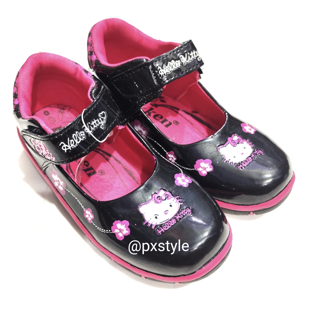 Sepatu Anak Sekolah Perempuan Hello Kitty Duken/Sepatu Sekolah Hitam Anak Cewe Hello Kitty/Sepatu Hello Kitty