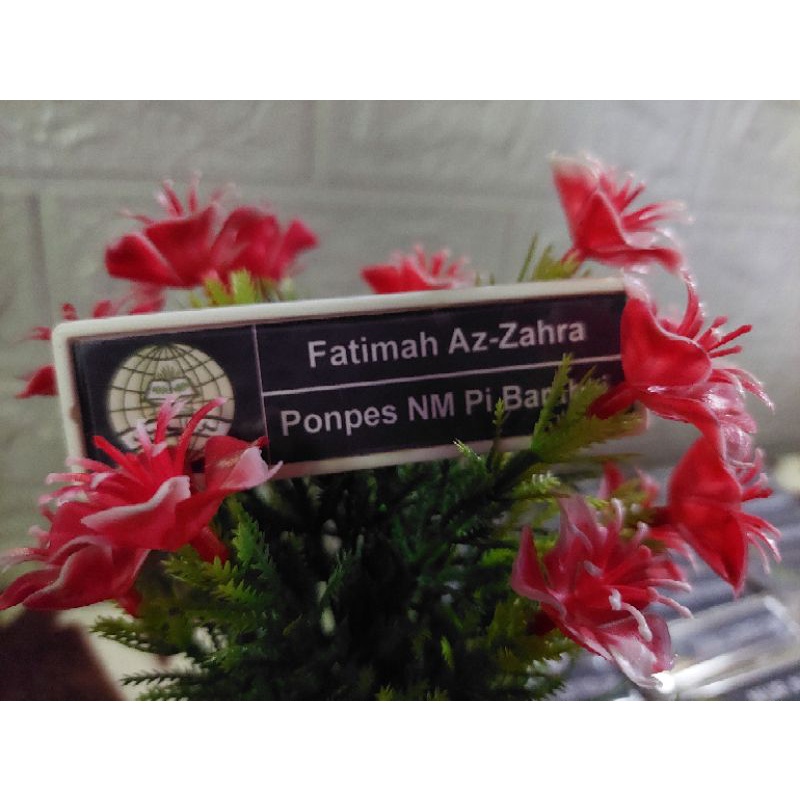 

NAME TAG PAPAN NAMA DADA PNS GURU SISWA TNI AKRILIK COSTUM