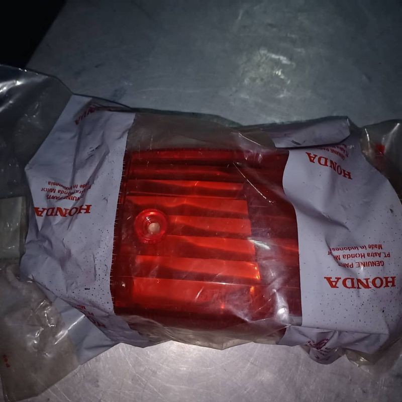 mika stoplamp belakang Legenda 2