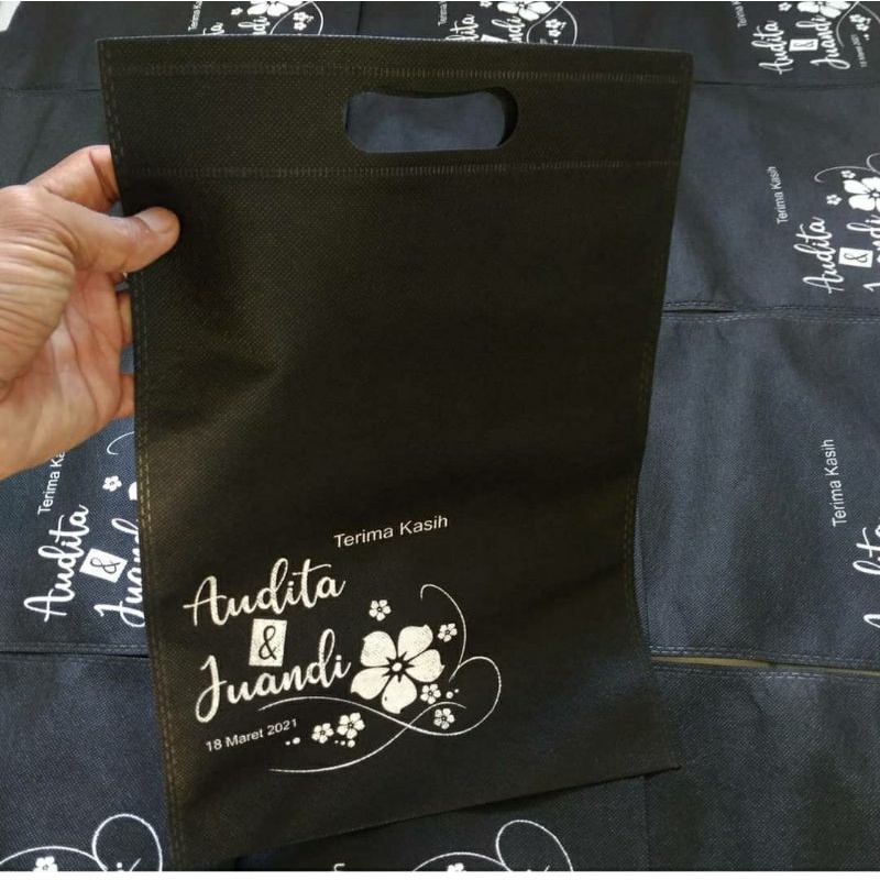 

Tas sponbund plong tanpa tali uk 25x35 / goodiebag