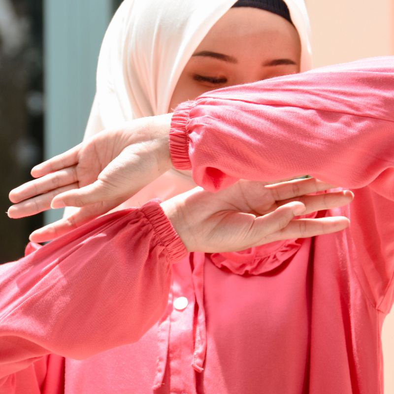 Pakaian Muslim Wanita - Kyra Midi Dress Rayon / Tunik Busui Kekinian/ Kerah Ala Korean Style Terlaris 2022