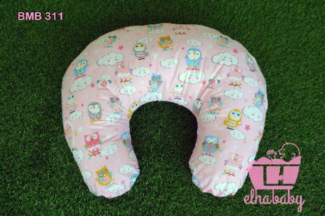 BANTAL MENYUSUI EMPUK