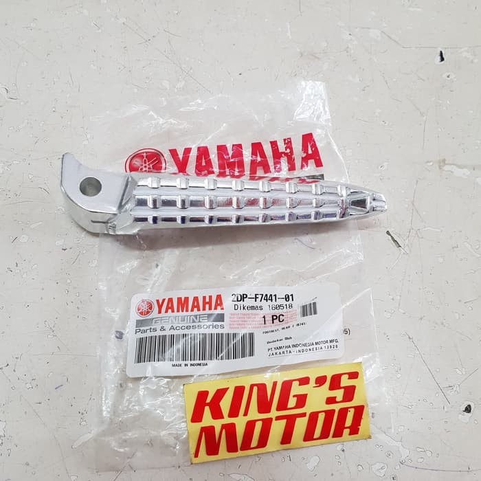 foot step belakang NMAX KANAN asli yamaha