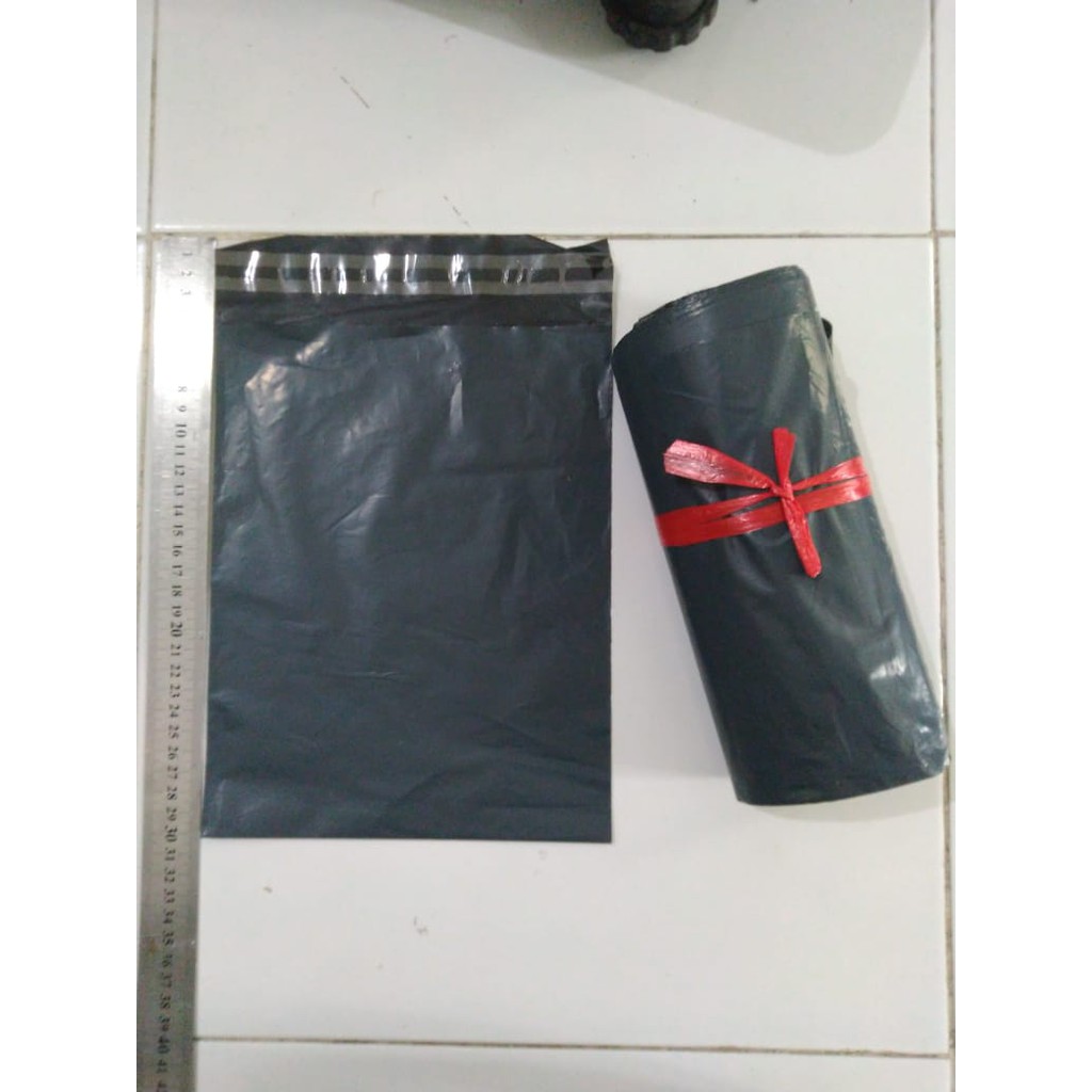 

plastik packing plastik olshop polymailer amplop kantong packing online shop 20x30cm 100 lembar