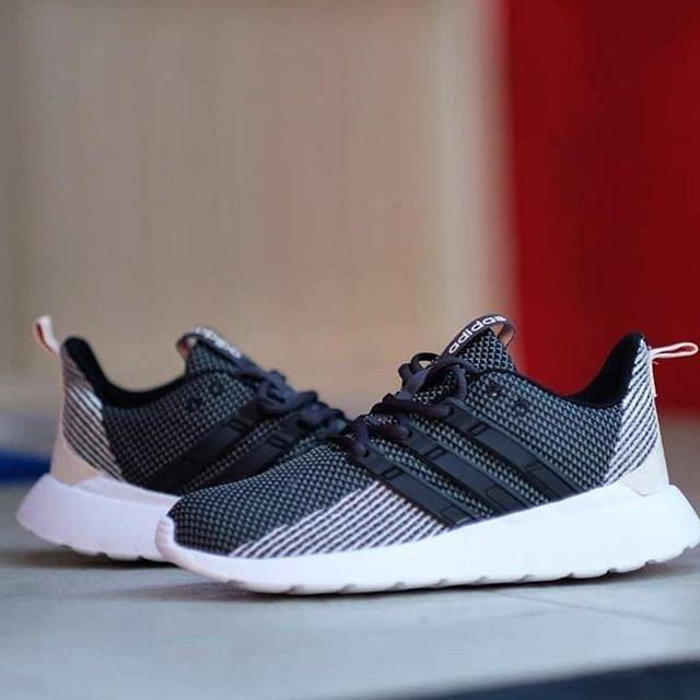 Adidas Questar Flow Original