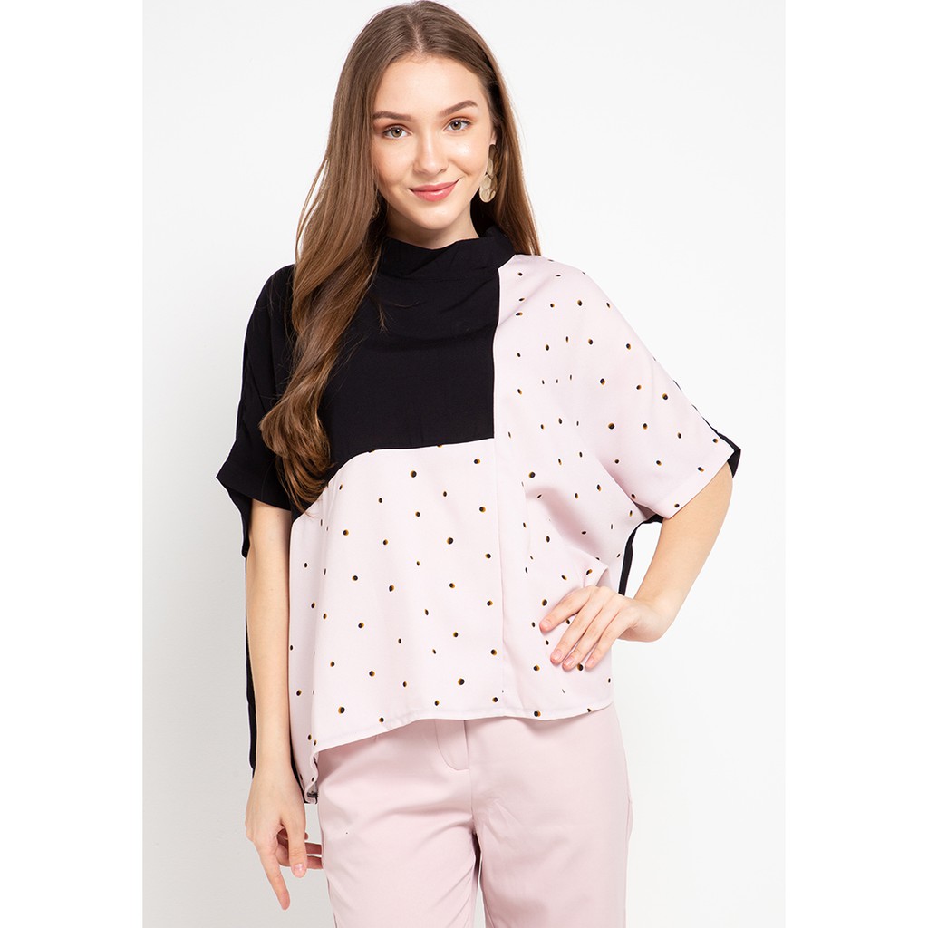 PHOTOGRAPH - Dusty Blouse S/s Mandarin Collar Dusty Pink Dot combo Black