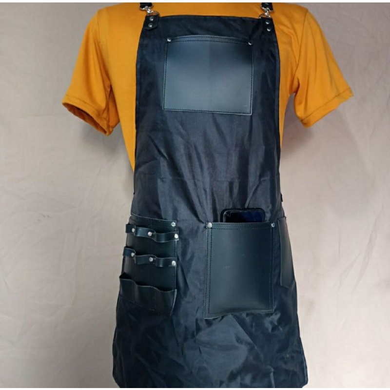 APRON CELEMEK BARBERSHOP HITAM POLOS