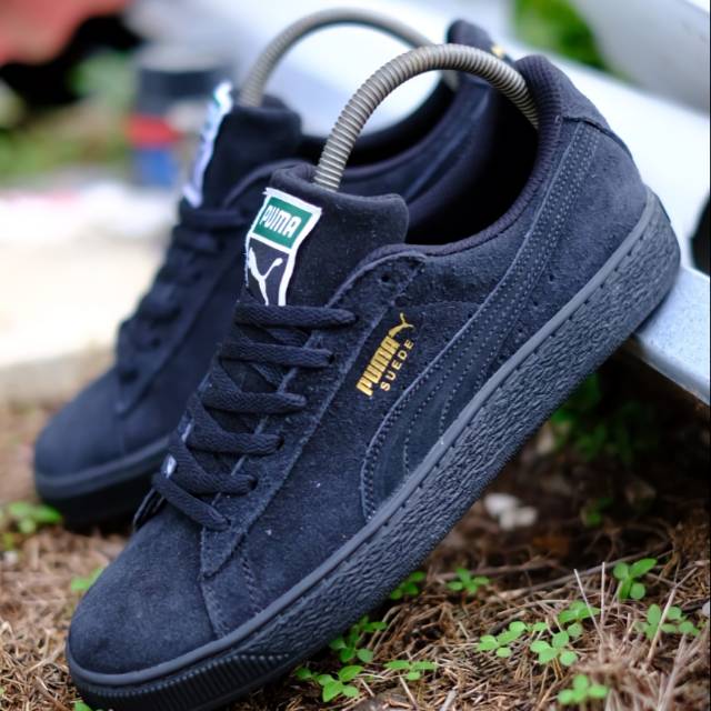 puma suede gold black