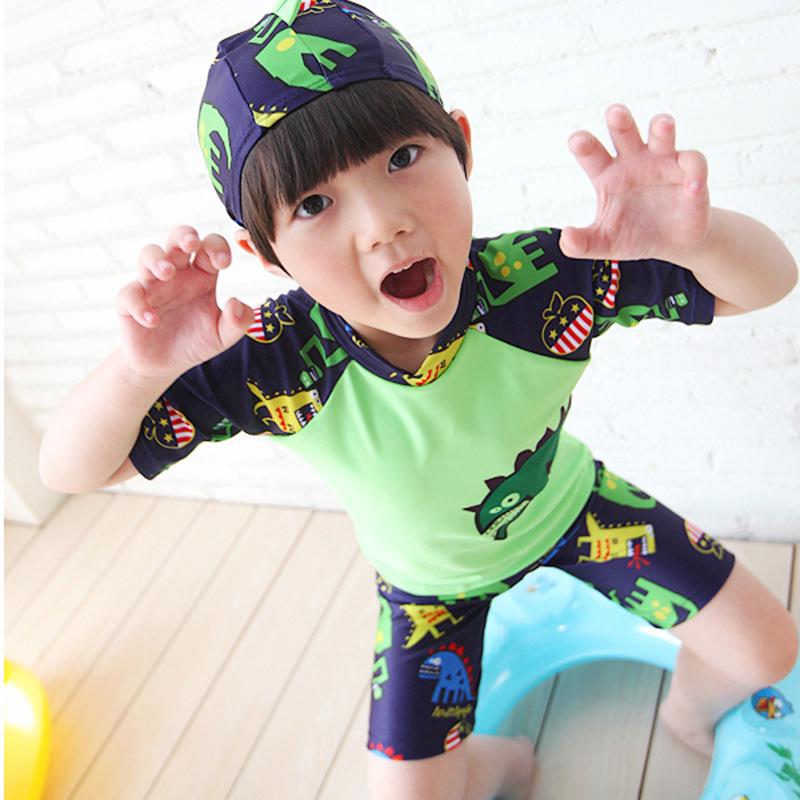 Set 3pcs Baju Renang Celana Topi Motif Kartun Bahan Quick Set 3pcs Baju Renang Celana Topi Motif Kartun Bahan Quick