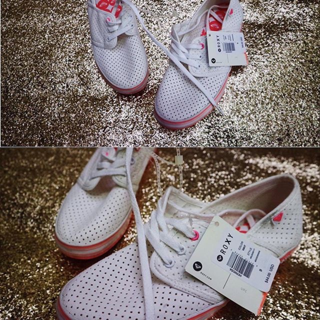 SEPATU / SNEAKERS ROXY NEW