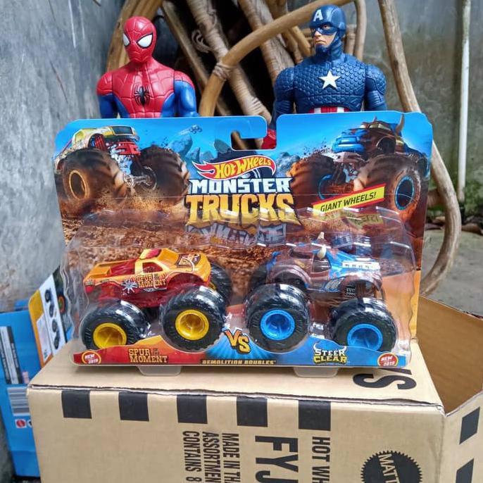 Hotwheels Hot Wheels Monster Truck Trucks Spur Moment Vs Steer Clear - Termurah 