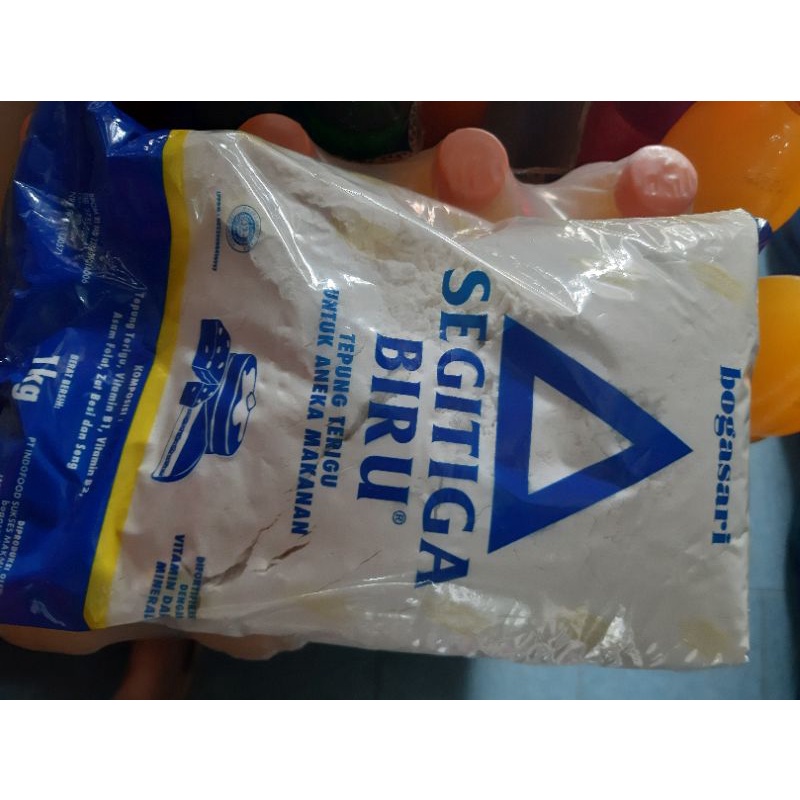 

Terigu Segitiga Biru 1kg