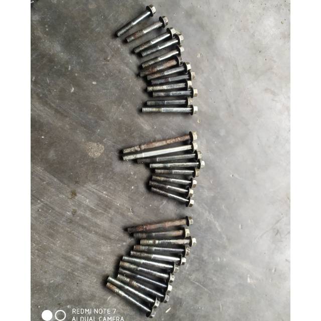 baut mesin  tiger  megapro ori copotan