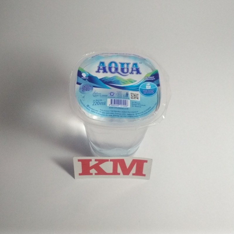 

(KRTN 48 BIJI) AQUA GELAS 220ML