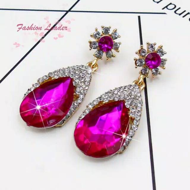 Anting fashion gantung crystal fuschia