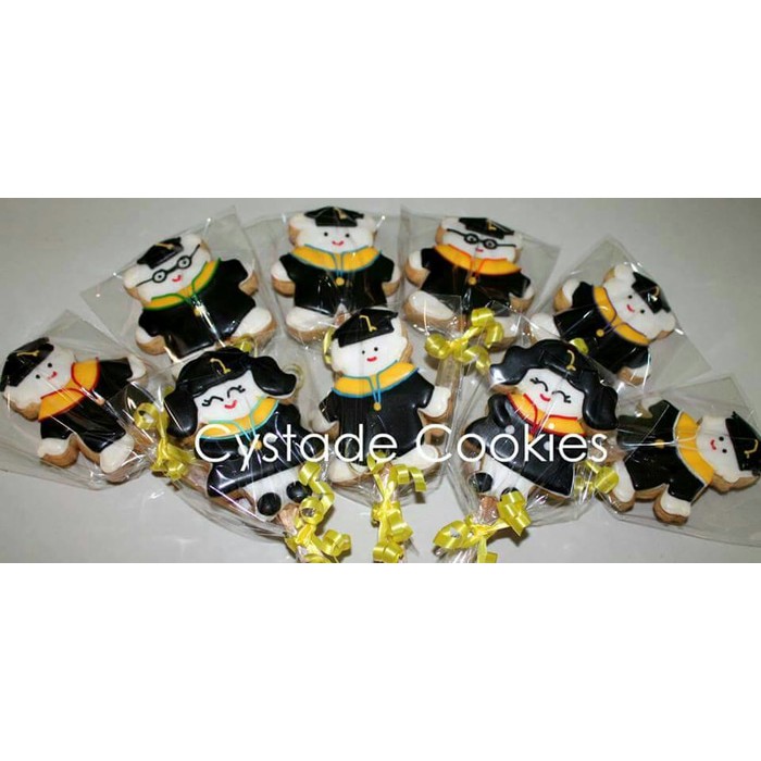 

COOKIES BY CYSTADE - HADIAH WISUDA UNIK - KUKIS HIAS