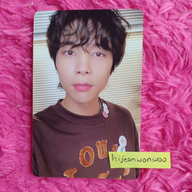 PC Johnny Season Greetings NCT 127 2022