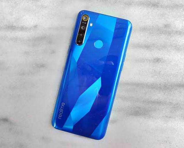 REALME 5 RAM 4/128 GB GARANSI RESMI REALME INDONESIA