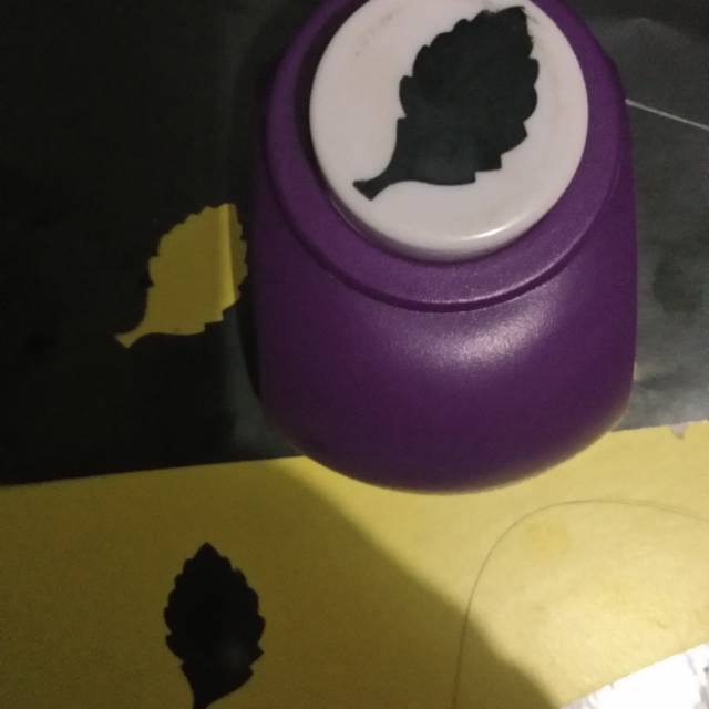 

L size paper punch