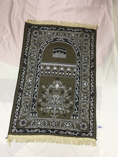 Sajadah motif kembang made in turkey