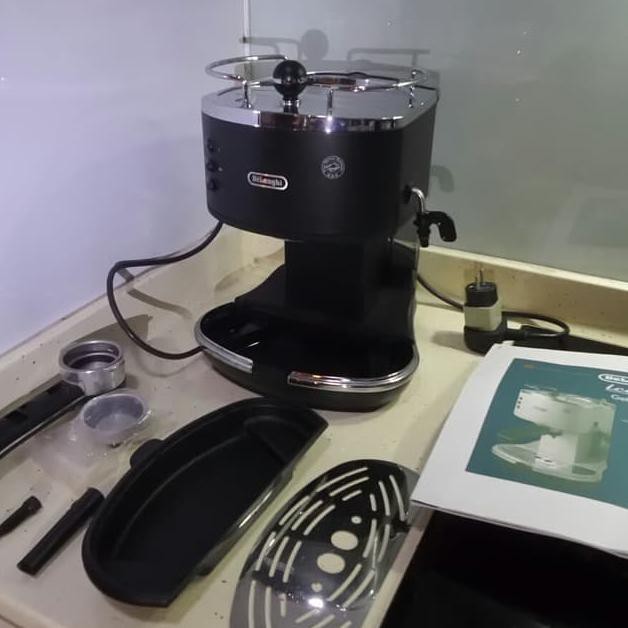 Mesin Kopi Delonghi EC310 Espresso Coffee Machine w Milk Frother Bekas