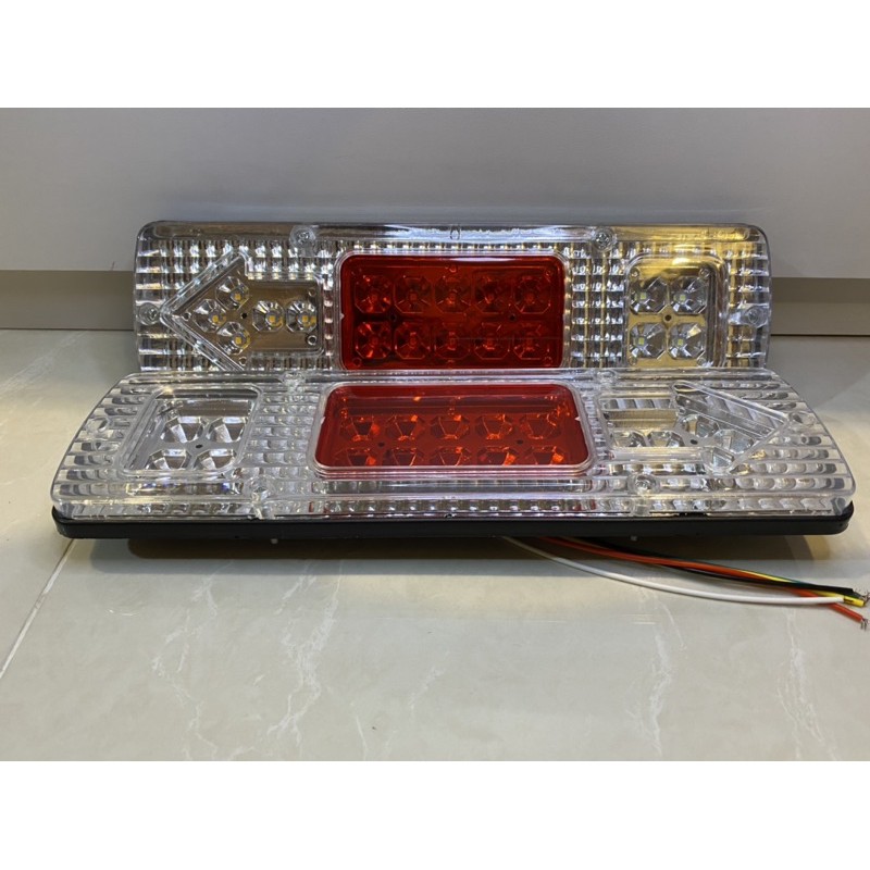 1 Set Lampu Rem Belakang Komplit / Lampu Stop Assy L300 (Model LED)