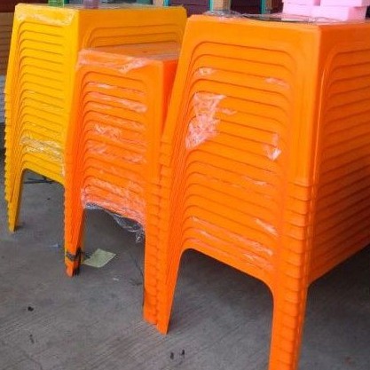 MEJA PLASTIK NAPOLLY / MEJA TAMAN NAPOLLY LEBAR