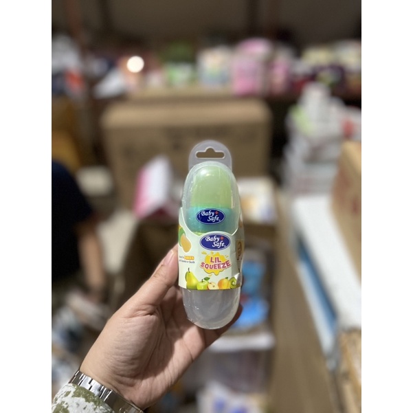 Baby safe food feeder lil squeeze - empeng buah | peralatan mpasi