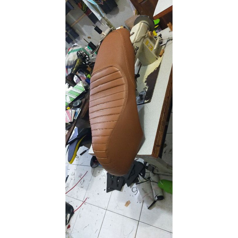 Jok Honda Genio full mbtech-Jok Genio model caferacer double seat