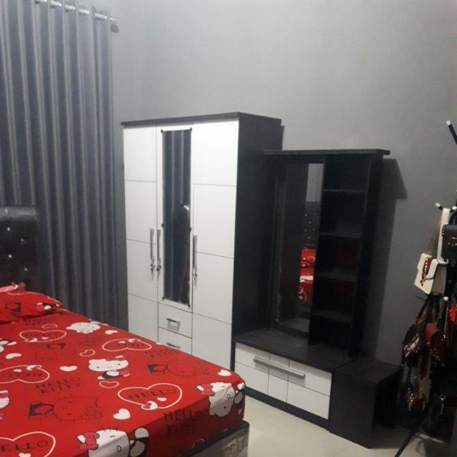 Lemari Pakaian 3 Pintu Laci Dan Meja Rias (paket )
