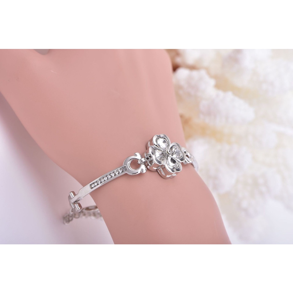 Gelang Wanita Kristal Berlian Clover Permata Berkilau Korea Dalika